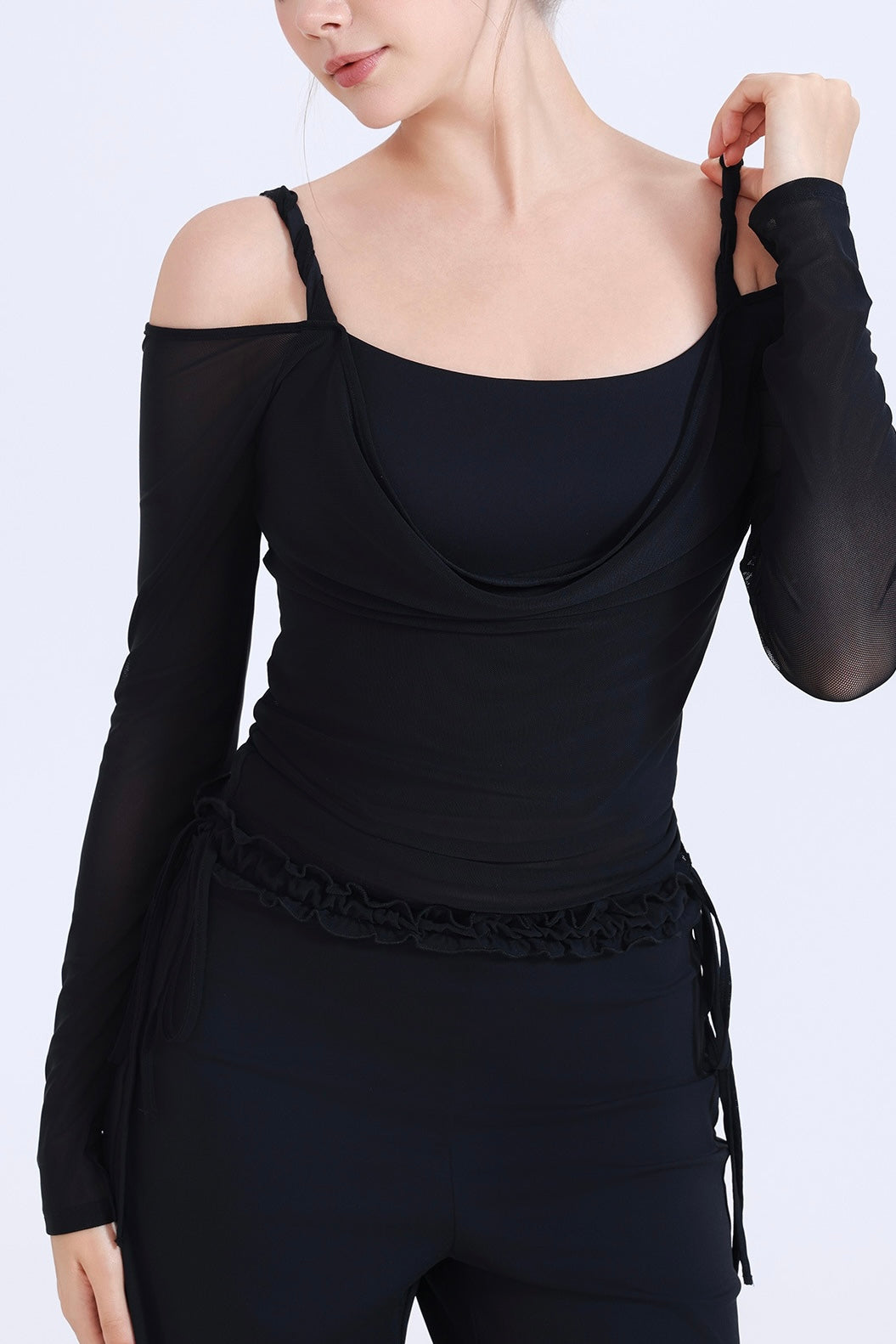 ケーブル編みメッシュのオフショルダートップス 2417