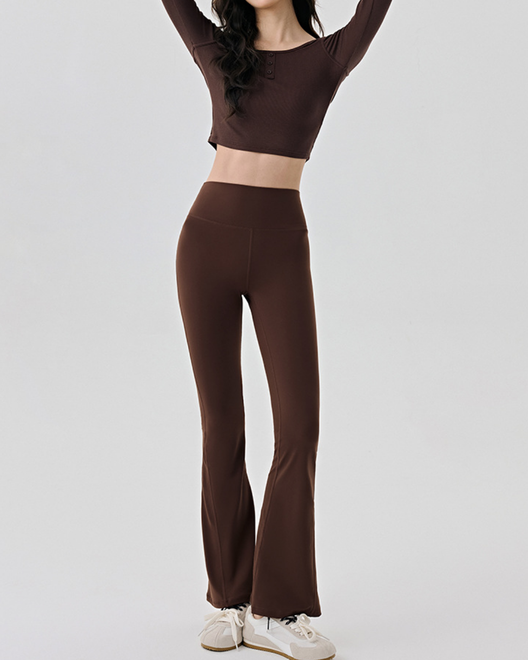 フォレヘンリーネッククロップドヨガトップ 2354