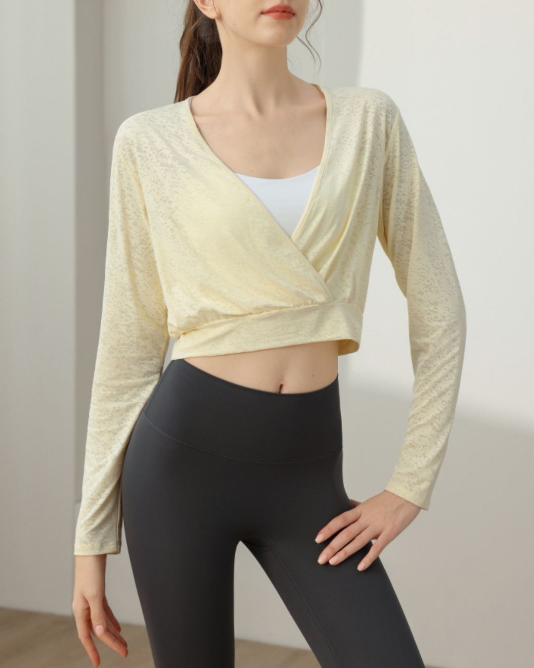 ミラージュカシュクールヨガロングトップ 2296