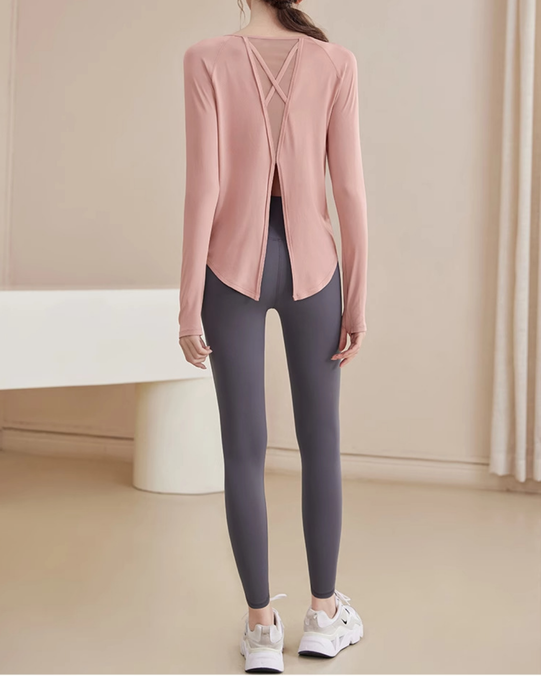 マカ二ヨガロングスリーブ 2370