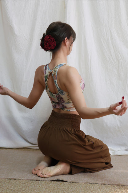 レトロプリント クロスストラップ ヨガトップス 2412