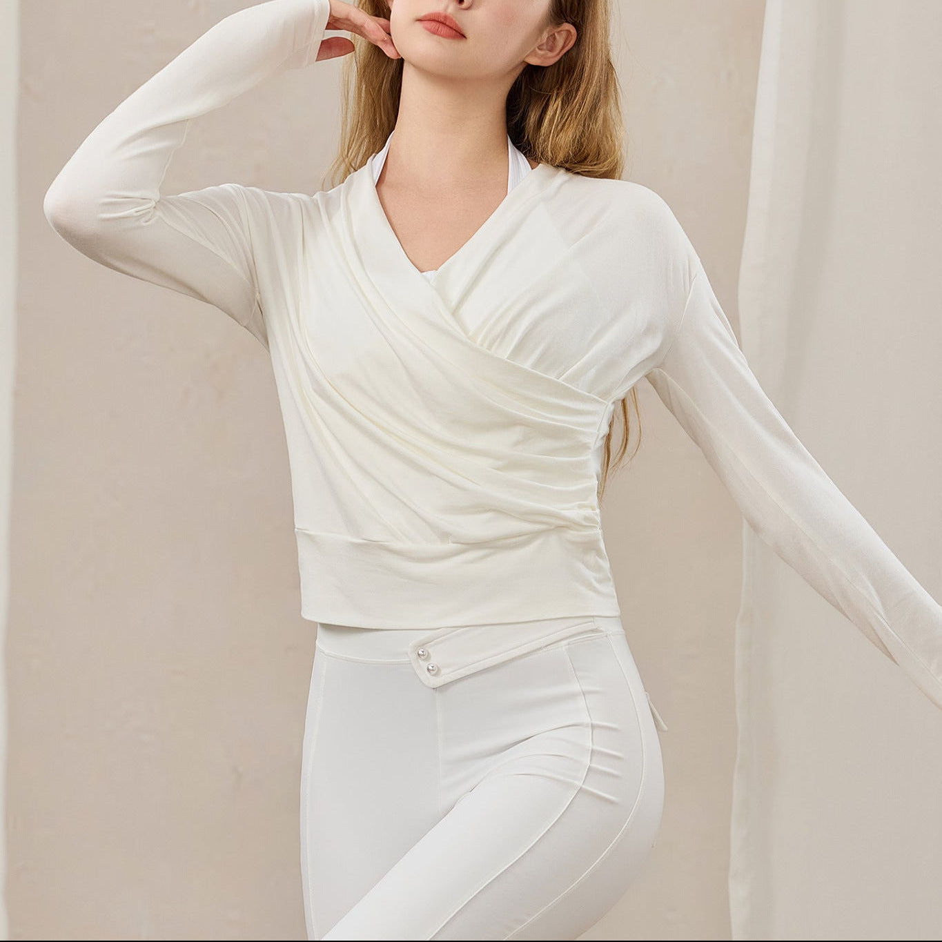 ウエストギャザーロングスリーブ体型カバーヨガ トップス  2399